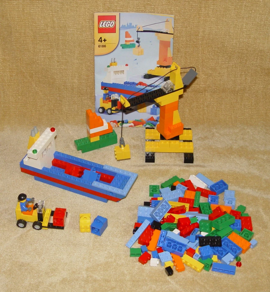LEGO 6186 Build Your Own LEGO Harbor, photo 2 of 5