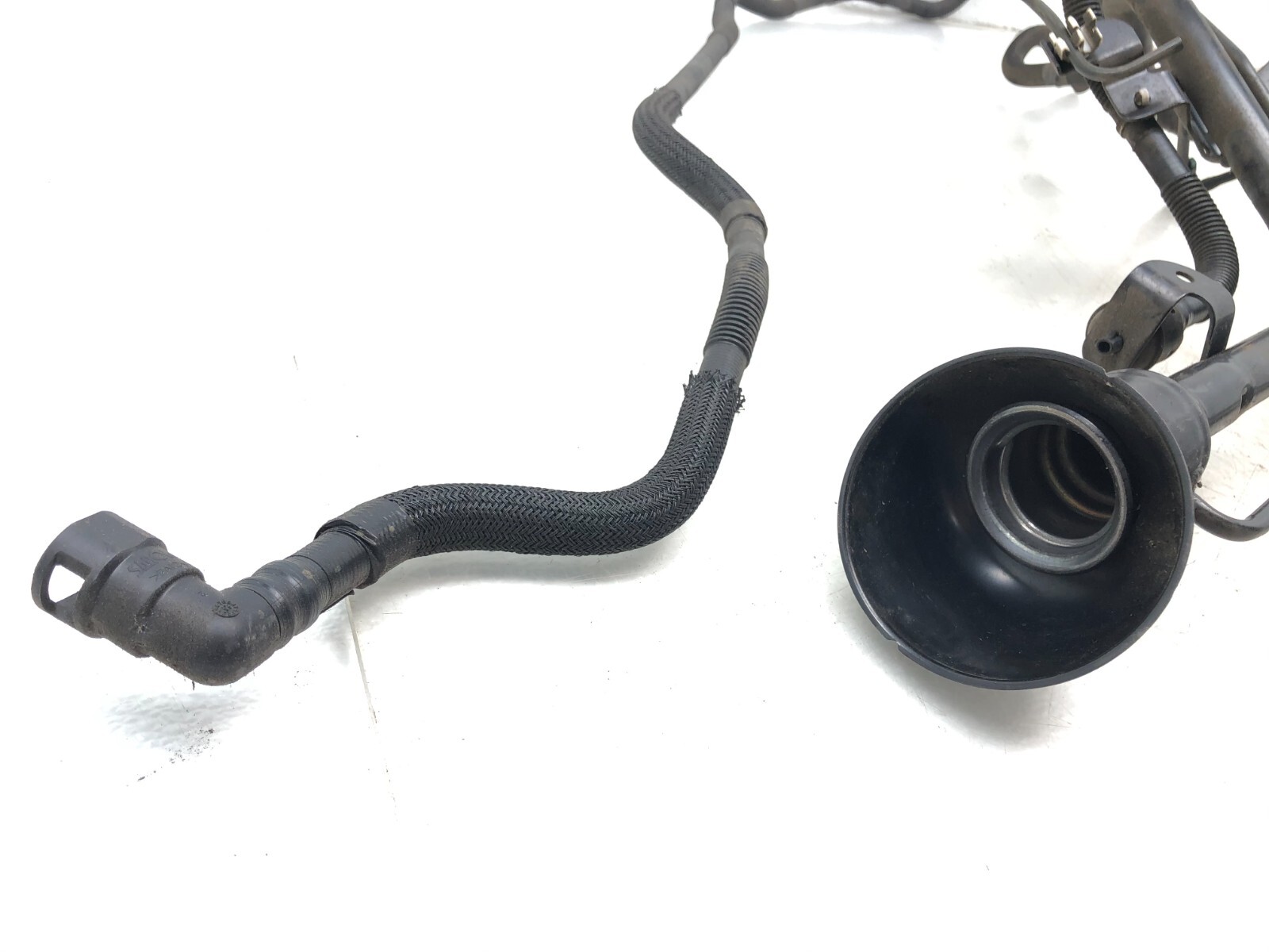 20112017 INFINITI QX56 QX80 FUEL TANK GAS FILLER NECK HOSE TUBE PIPE