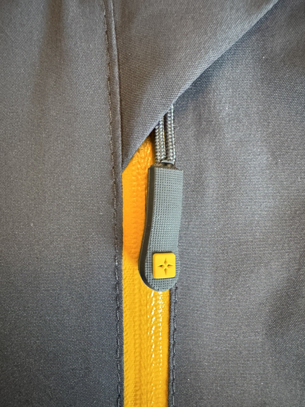 Mens Jacket Shell - Size Small - Mountain Warehou… - image 2