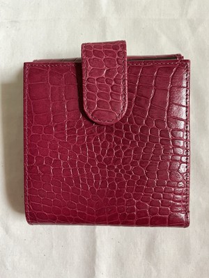 Leatherology Small Compact Snap Shut Raspberry Croc Embossed Leather Wallet EUC