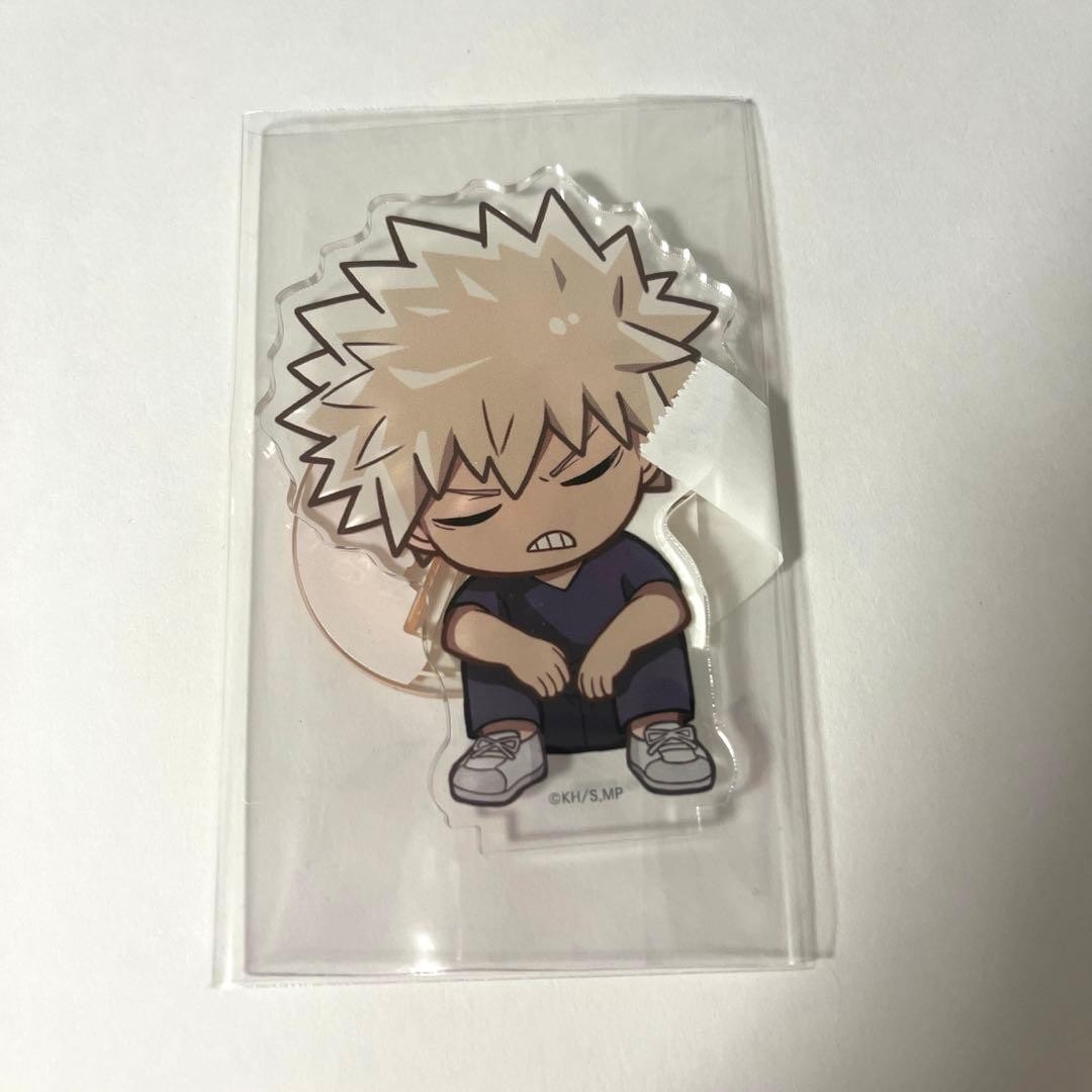 Ropa privada con soporte acrílico Katsuki Bakugou Shodun