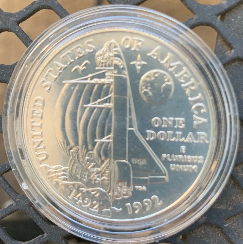 1992 D Columbus Quincentenary Commemorative TWO COIN SET UNC. SILVER DOL. Clad50 - Image 3 of 4