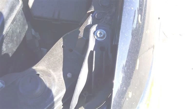 2016 Mitsubishi Outlander Driver Headlight Halogen Headlamp 8301C979 - Image 3 of 4