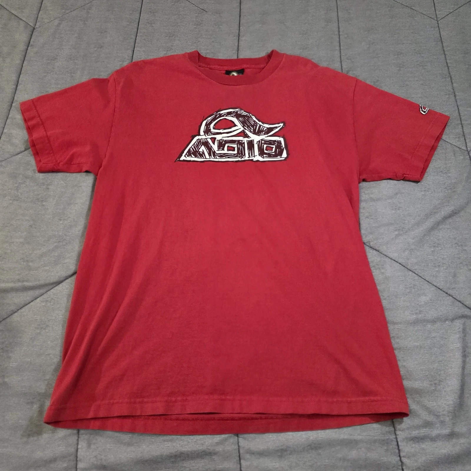Vintage 90s ADIO Men's Large Red T-Shirt Made in USA Skater Grunge Y2K