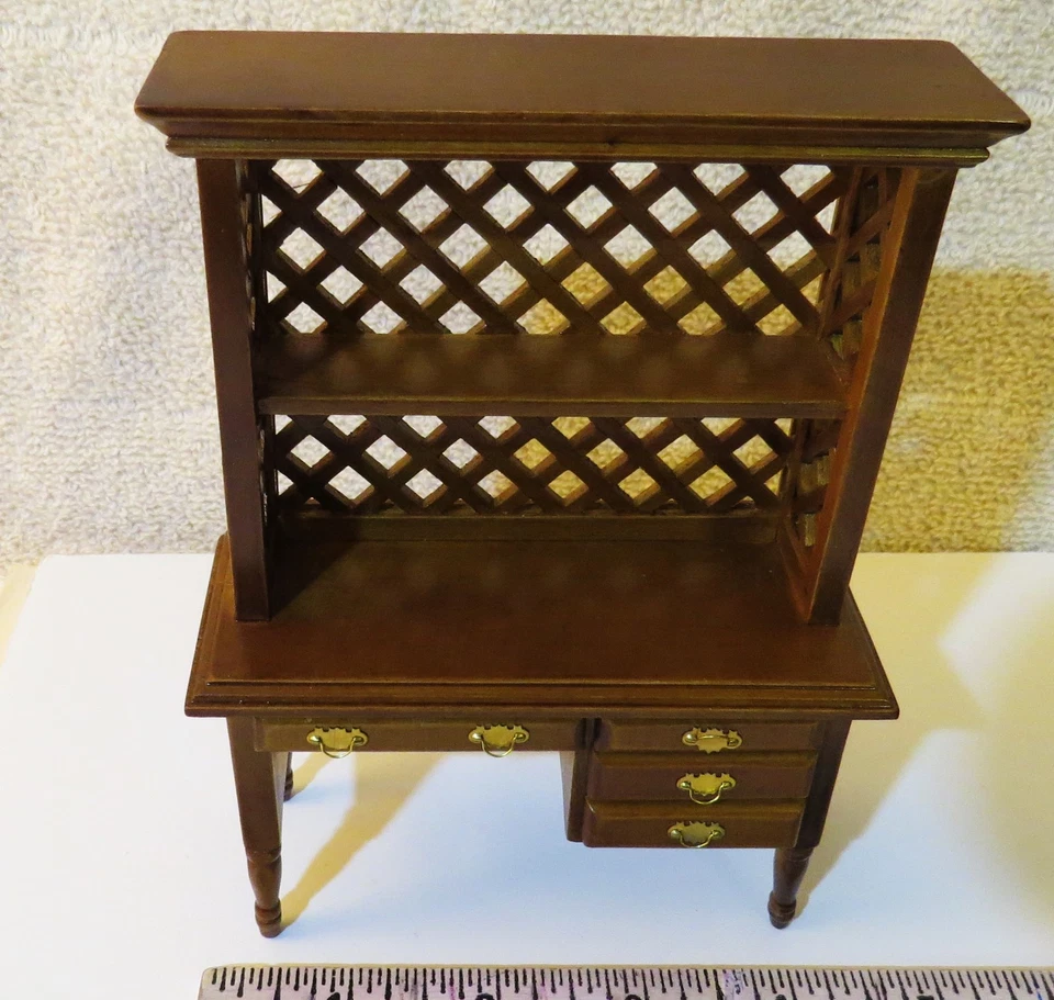 DOLLHOUSE SCALE 1:12 WOOD DESK W/ HUTCH TOWN SQUARE MINIATURES NEW IN BOX - Image 3 of 4