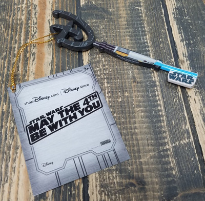 Disney Store Key -Star Wars MAY THE 4th BE WITH YOU - with TAG Special Edition