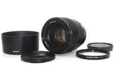 Sony FE 85mm F1.8 SEL85F18 Lens Excellent Condition with Caps and Filter