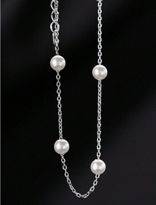 Women's Daily Wear Party Chain Bracelet With Simple & Elegant Four White Pearls - Image 3 of 4