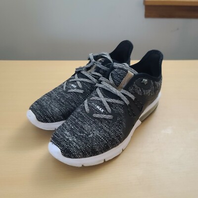 Nike Air Max Sequent Women's Size Running Shoes Black White Oreo  908993-011