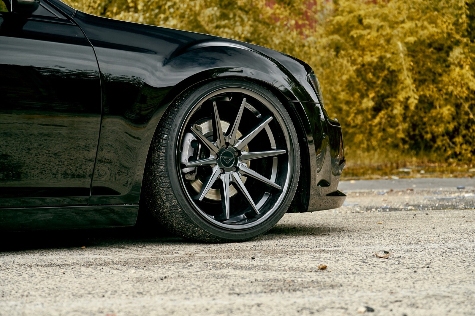 22" FERRADA FR4 MATTE BLACK WHEELS FOR BENTLEY CONTINENTAL GT 22X9 & 22X10.5