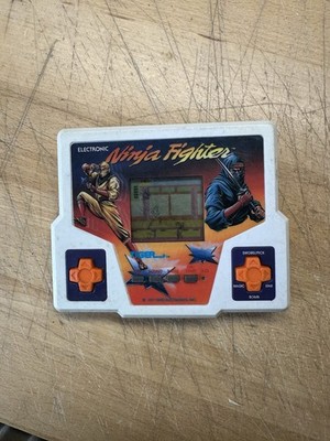 Vintage 1991 Tiger Electronics Ninja Fighter Handheld Game Tested MISSING BACK