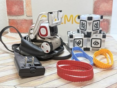 Anki Cozmo Interactive Robot Tested Working w/ Charger & 3 Power Cubes + Treads