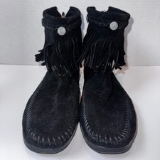 Minnetonka Moccasin Ankle Boots Womens 8 Black Suede Fringe Back Zip Concho 299