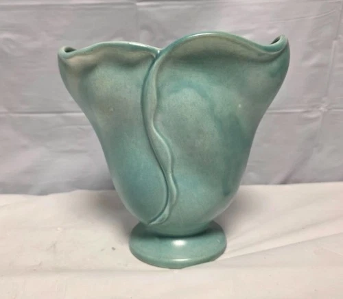 Vintage Stangl Art Pottery Tulip Leaf Petal Shape Vase Matte Blue MCM #3220
