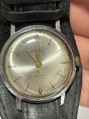 Armbanduhr Wostok (Восток) gebraucht, mechanisch, 22 Steine, funktionstüchtig