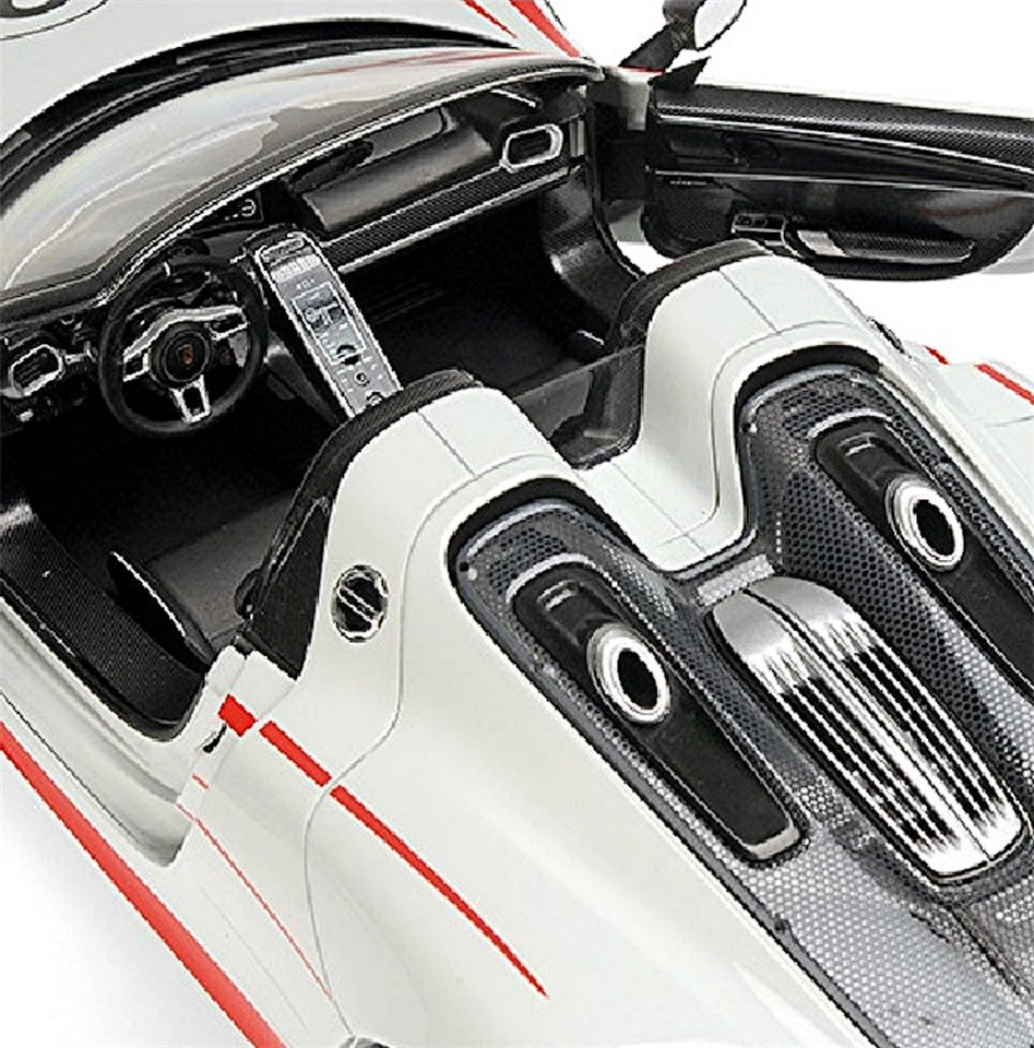 Porsche 918 Spyder Weissach Pacchetto Salisburgo 2013 1:18 Minichamps Limitato - Immagine 4 di 4