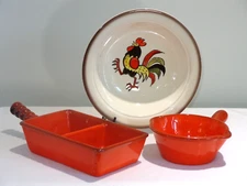 1950s Metlox Poppytrail Provincial RED ROOSTER Divided Vegetable Gravy & Bowl