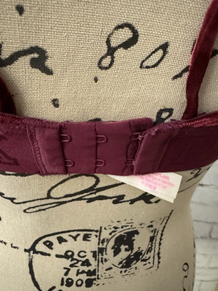 ROSA Victoria’s Secret Talla Med Terciopelo Bralette Sin Alambres Granate Tirantes Terciopelo Foto 4 de 4