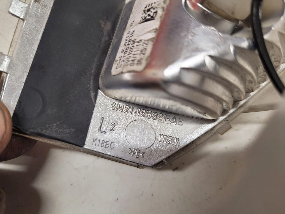 FORD C-MAX II DXA/CB7, DXA/CEU indicatore di direzione sullo specchio porta anteriore sinistro 28684184 - Immagine 3 di 4