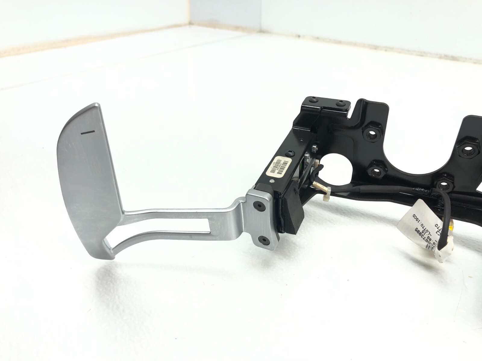 2014-2020 MASERATI GHIBLI S STEERING WHEEL SHIFTER PADDLES SWITCH PAIR OEM.