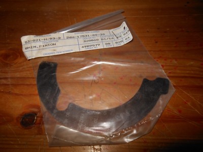 NEW OEM Yamaha XVZ13S XVZ12 +++ Pinion Shim .30 Qty.1 # 26H-17531