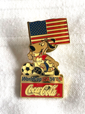 Lot De 2 Pins Collection Coupe Du Monde USA 94 - Mascotte