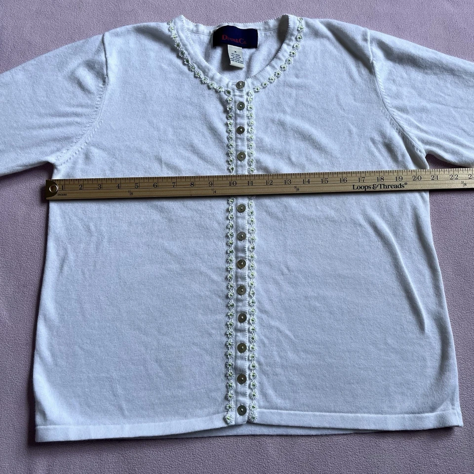 Cárdigan de Colección Para Mujer Abuela Core Margarita Talla Mediana Floral Con Botones Foto 4 de 4