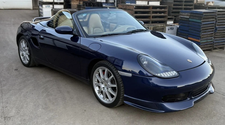 Alerón labial de parachoques delantero estilo CarGraph para Porsche 986 Boxster 1997-2001 Foto 3 de 4