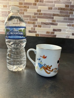 Walt Disney Productions-Many Characters-Gold Rim-9 oz Coffee/Tea Cup/Mug Japan