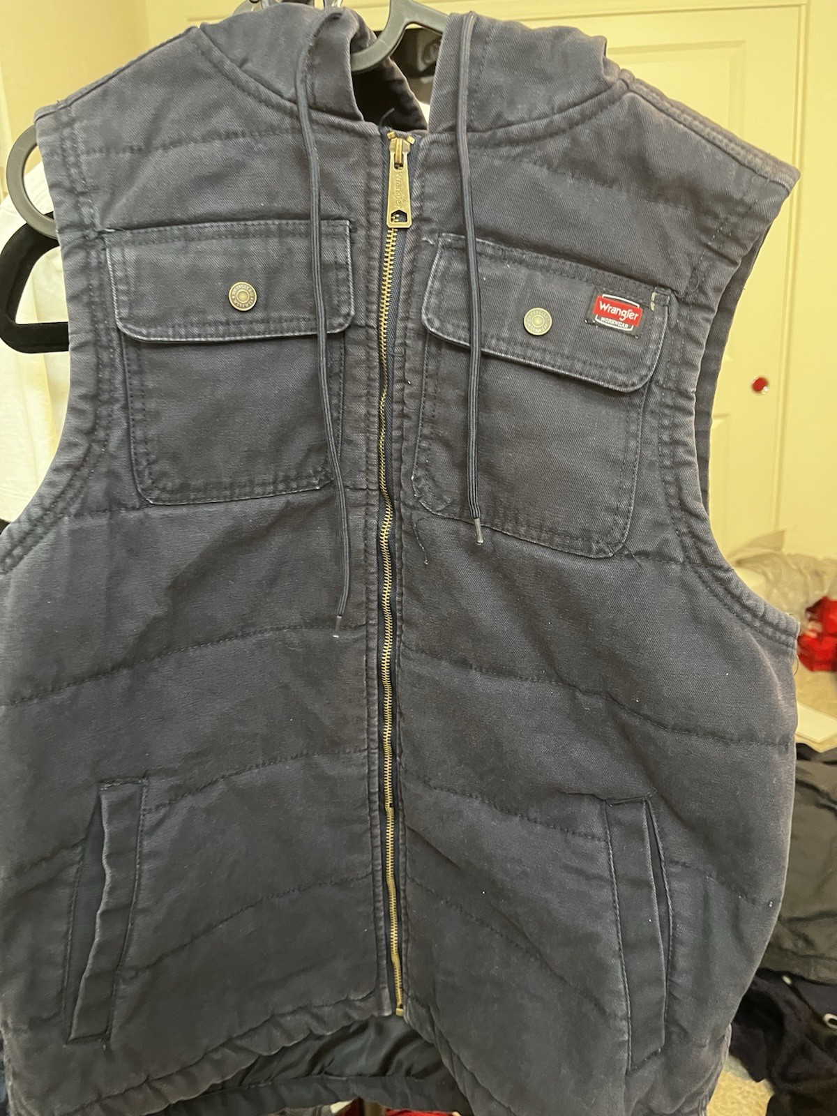 Wrangler Workwear Men’s Large Insulated Hooded Vest Canvas Workwear