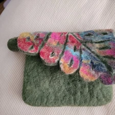 Felted 100% Wool Coin Purse Small Leaf Pattern in Multi-Color Made in Napal