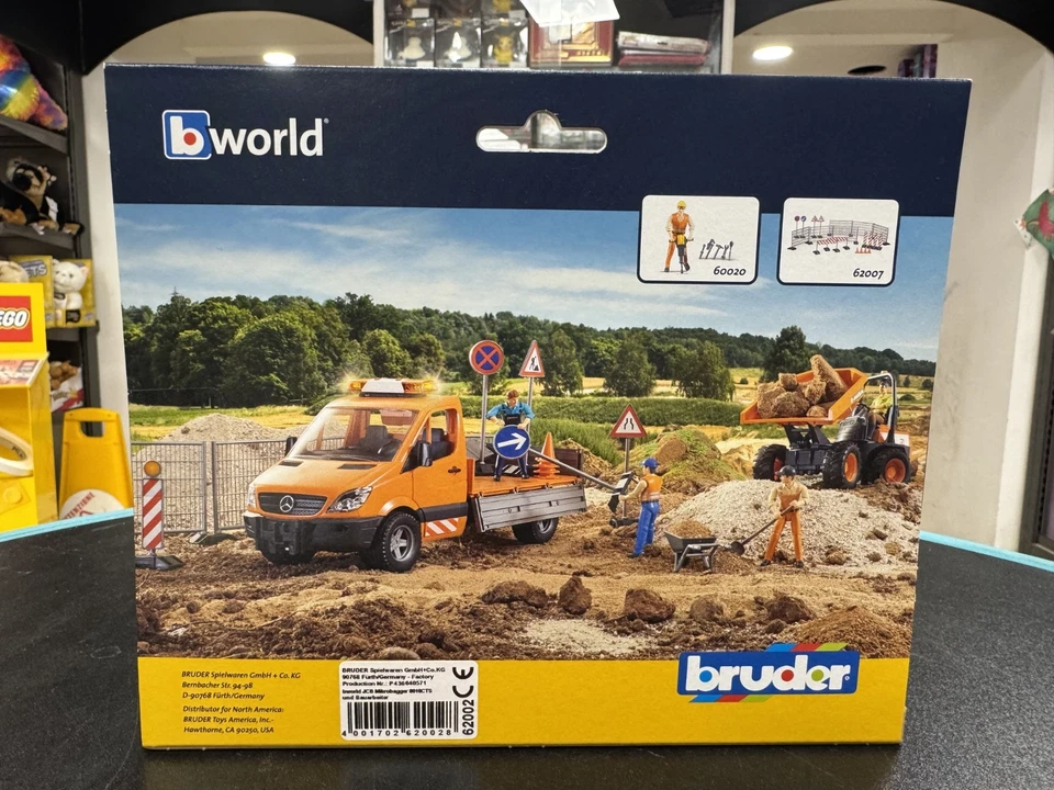 BRUDER 62002 - ESCAVATORE JCB 8010 CTS CON PERSONAGGIO - NUOVO - SIGILLATO - Immagine 3 di 4