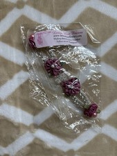 Larisa Bun Flowers NWT Avery Mauve Ribboned Bun Ornament