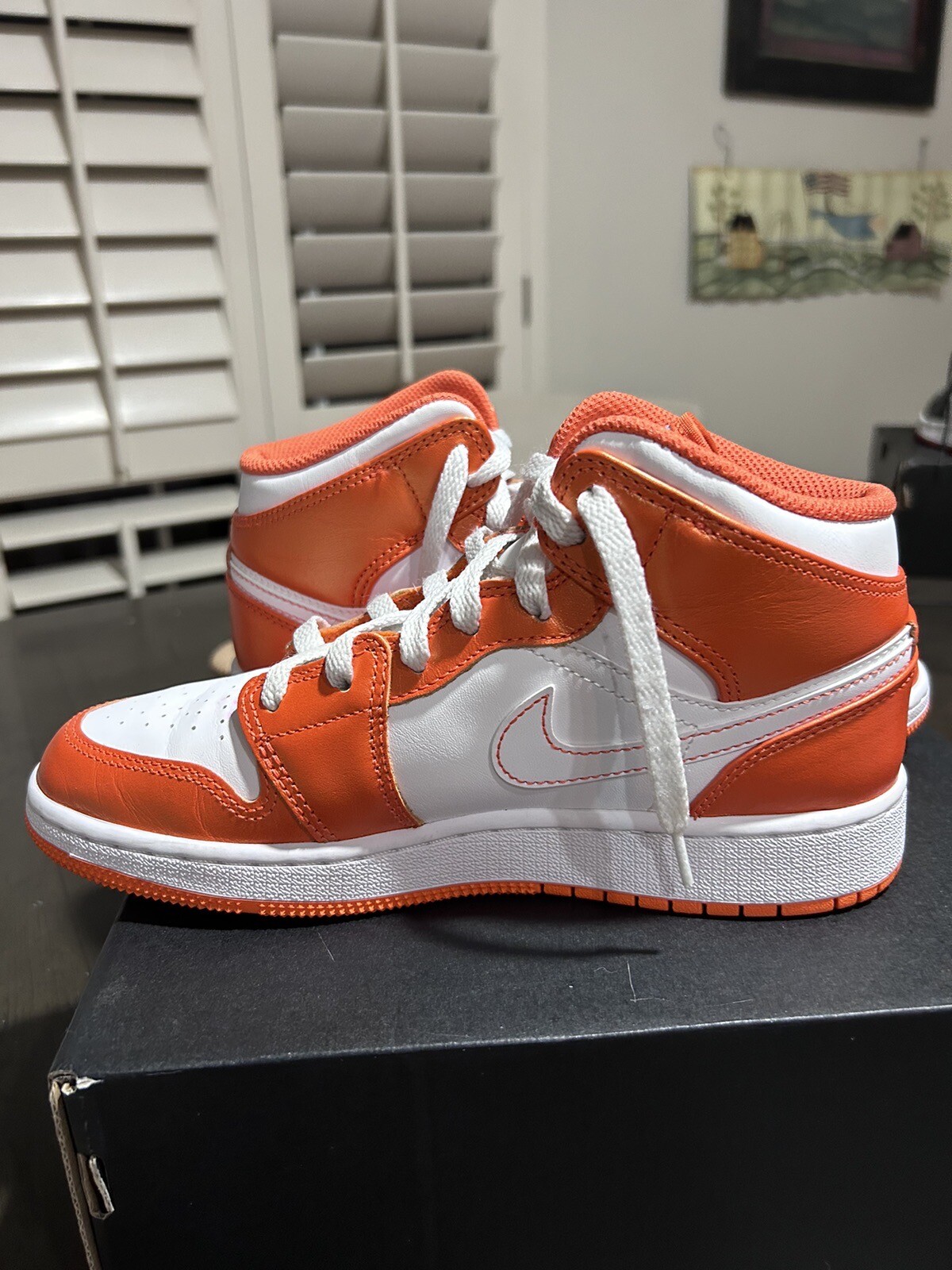 Nike Electro Orange Jordan 1 MID Size 5 Youth Basketb… Gem