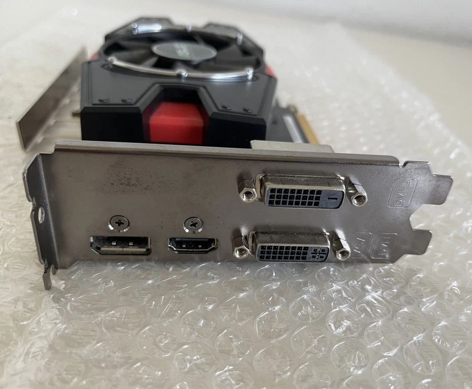 Tarjeta de video gráfica Express GTX760 ASUS NVIDIA GeForce GTX 760 (192BIT-3GD5-DP) GTX760 Foto 4 de 4