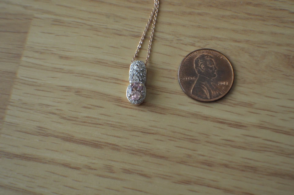 Colgante de diamantes/espinela rosa AAA 0,70 quilates con cadena de 20" 18 k RG sobre plata fina Foto 4 de 4