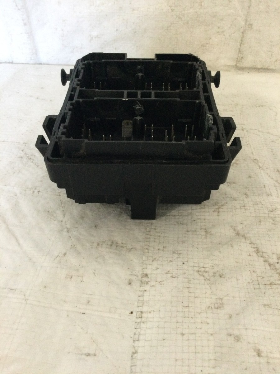 jun03145198ページ 2007 - 2014 GMC Silverado Fuse Box Relay Control Junction
