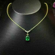 Ladies 3CT Oval Cut Green Emerald Pendant Stunning Necklace 14K Yellow Gold Over