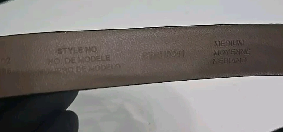 Ремень Liz Claiborne коричневый из натуральной кожи с тиснением под крокодила ширина 1 дюйм размер M - Изображение 3 из 4