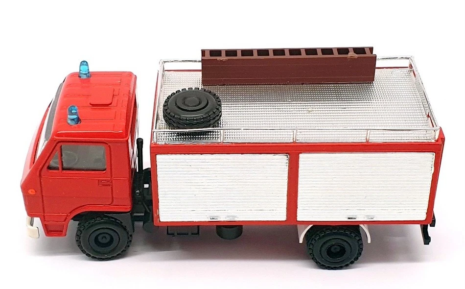Conrad 1/50 Scale Diecast FE23 - MAN Feuerwehr Fire Truck - Red — 第 4/4 张图片