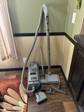 Electrolux Epic Series 6500 SR Canister Vacuum Cleaner TESTED