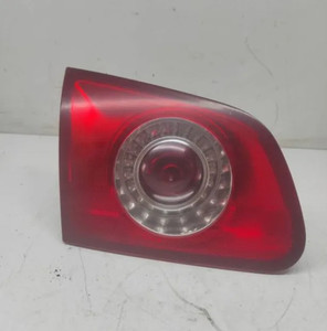 VW PASSAT Variant B6 3C5 Heckklappenleuchte links 3C9945093 2.00 31650953