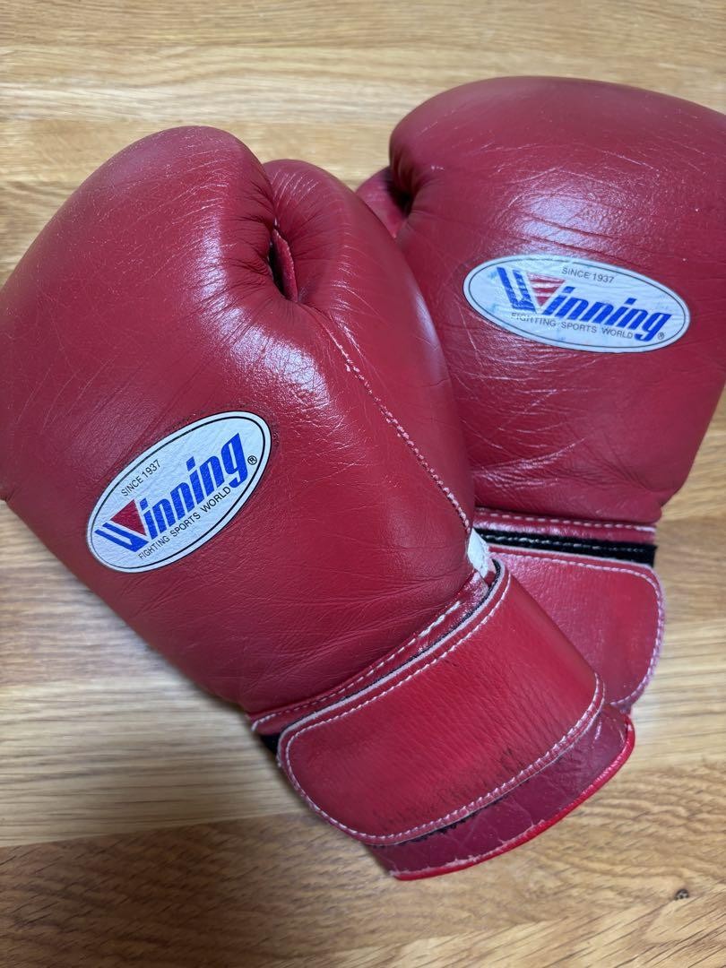 Winning 12oz Red Leather Boxing Gloves Used Pro Training