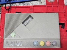 Atari XE XEGS Game Computer System Console (A...