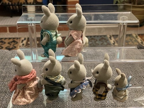 Vintage Sylvanian Families Babblebrook Grey Rabbits - all tails - Picture 5 of 10