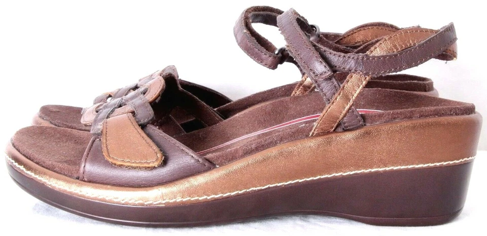 Klogs Resistente al Deslizamiento Metálico Marrón Correa al Tobillo Cuña Sandalia Zapato Para Mujer EE. UU. 6 M Foto 2 de 4