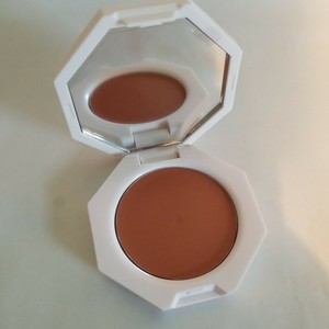 fenty glow blush