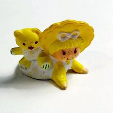 Strawberry Shortcake 1982 BUTTER COOKIE with JELLY BEAN PVC Miniature Figurine