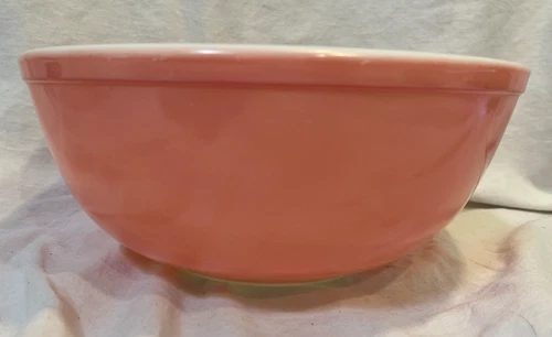 Vintage PYREX Flamingo Pink 4 Qt. Mixing Bowl # 404