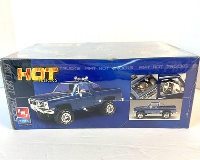 Vintage AMT Hot Trucks 1:25 1984 GMC Pickup Model Kit New Sealed